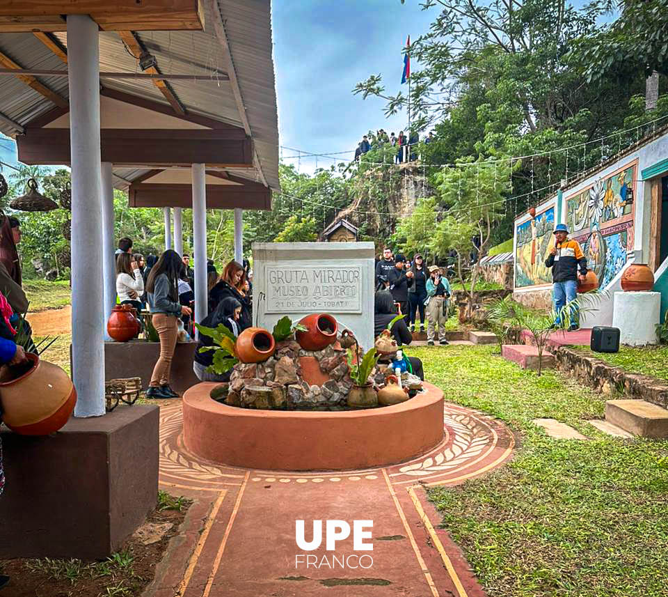 Visita Guiada a Tobatí y Areguá: Facultad de Ciencias Administrativas y Contables